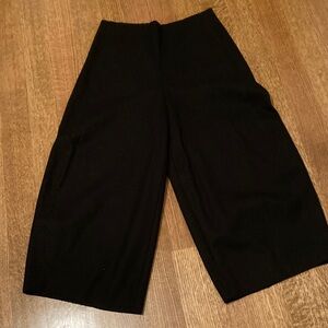 COS Black capris  Wool dry clean